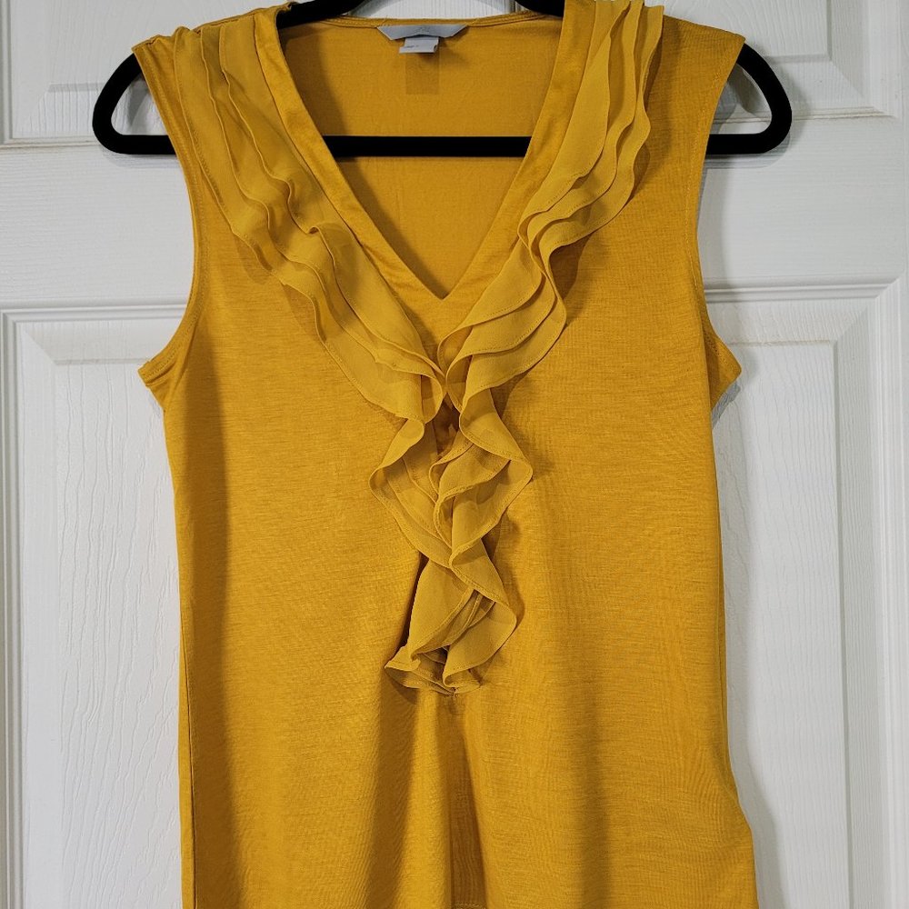 H&M Sleeveless V-Neck Ruffled Top